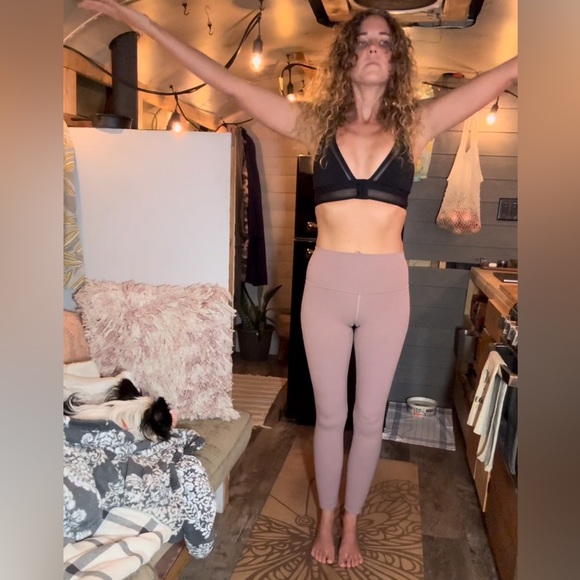 Hi I’m Drea!! 👢👜👛👠👗👚🎒👡👙 - Picture 7 of 10